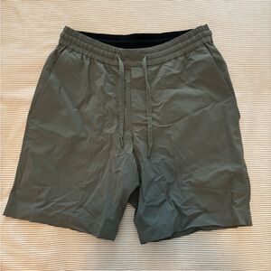 Lululemon Bowline Short 8”